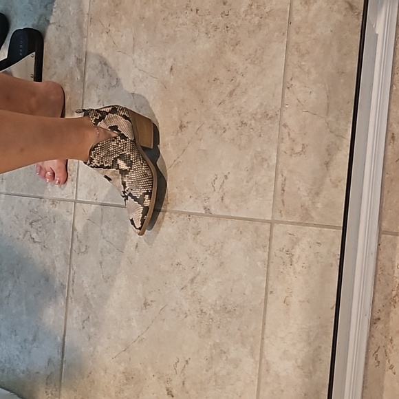 Snake booties - Picture 3 of 5